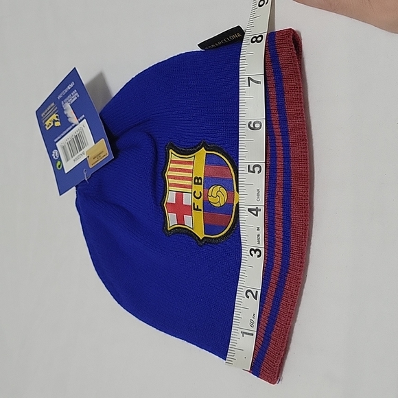 FCBARCELONA Knit Beanie One Size Unisex Blue and Red NWT - Picture 12 of 13